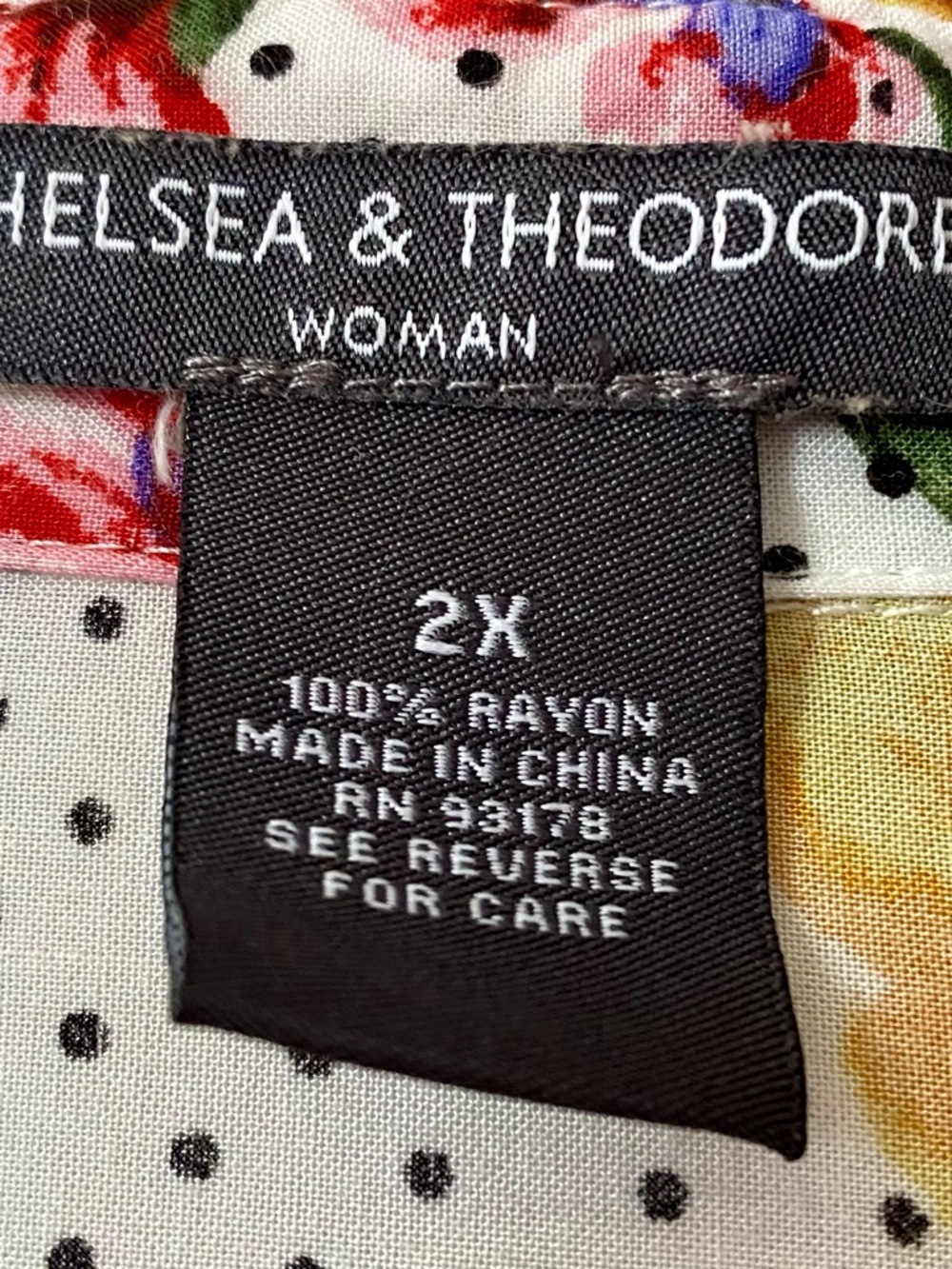 Chelsea & Theodore Women’s Floral Multicolor Button Up Tunic Blouse 2X - Picture 7 of 7
